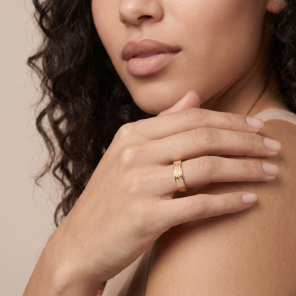 Love Pavé Band Ring