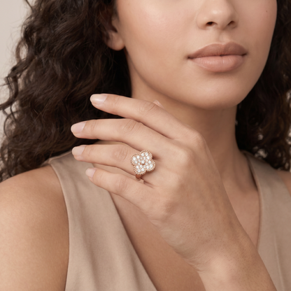 Magic Alhambra Pavé Diamonds Clover Ring