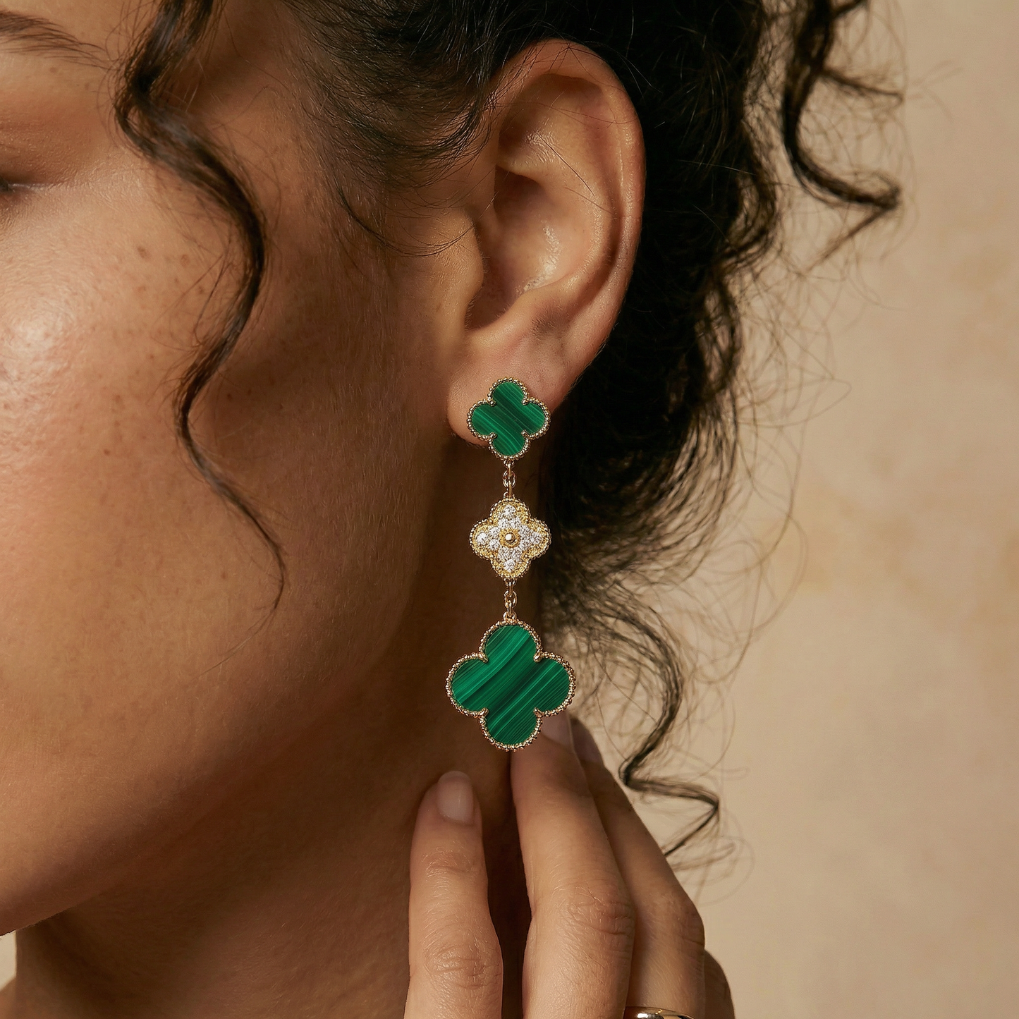 Magic Alhambra Malachite Three Motifs Clover Earrings