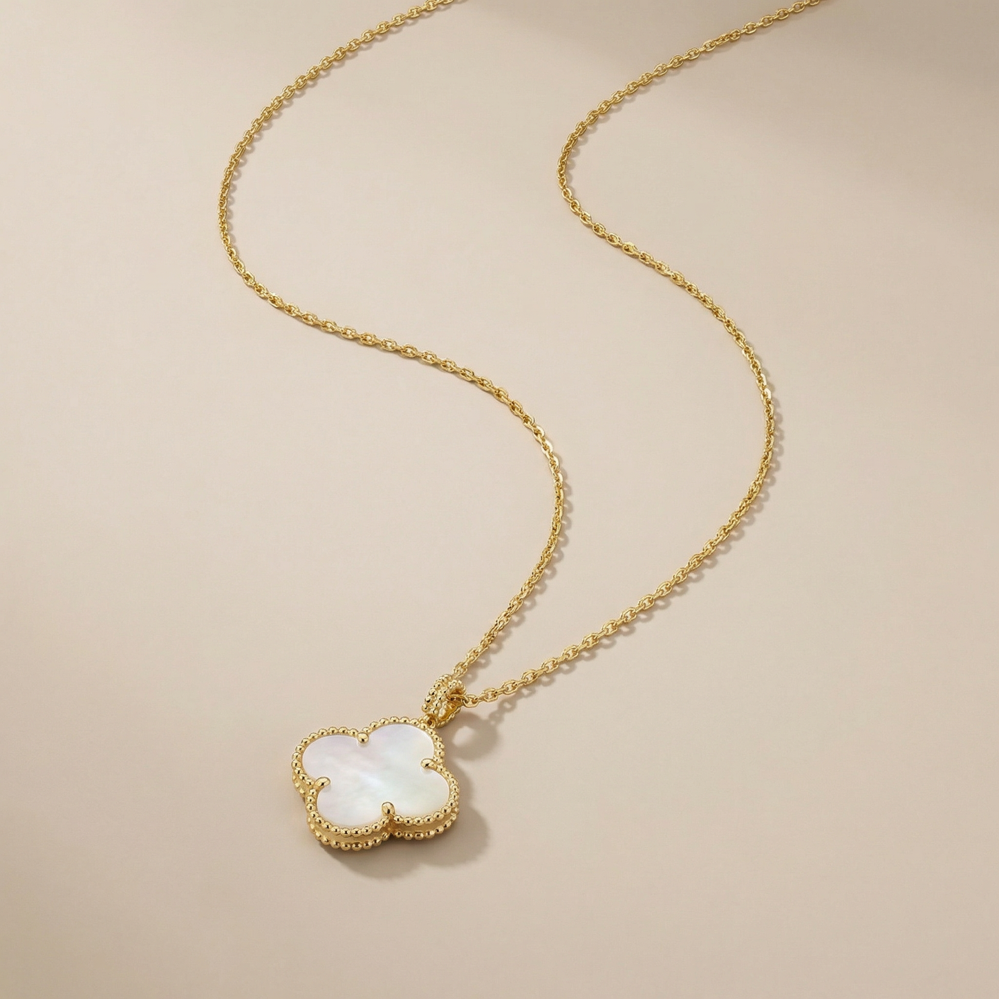 Magic Alhambra One Motif Pearl Necklace
