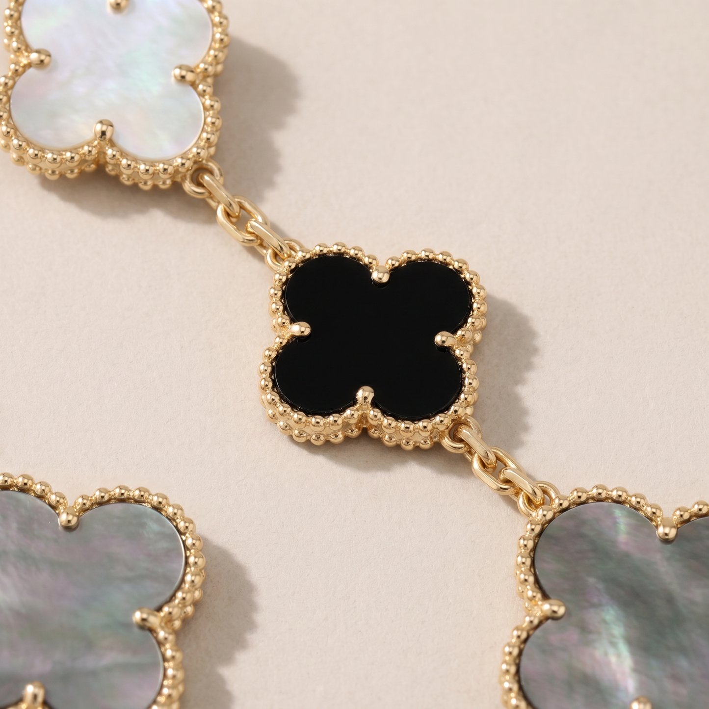 Magic Alhambra Three Pearls Motifs Earrings