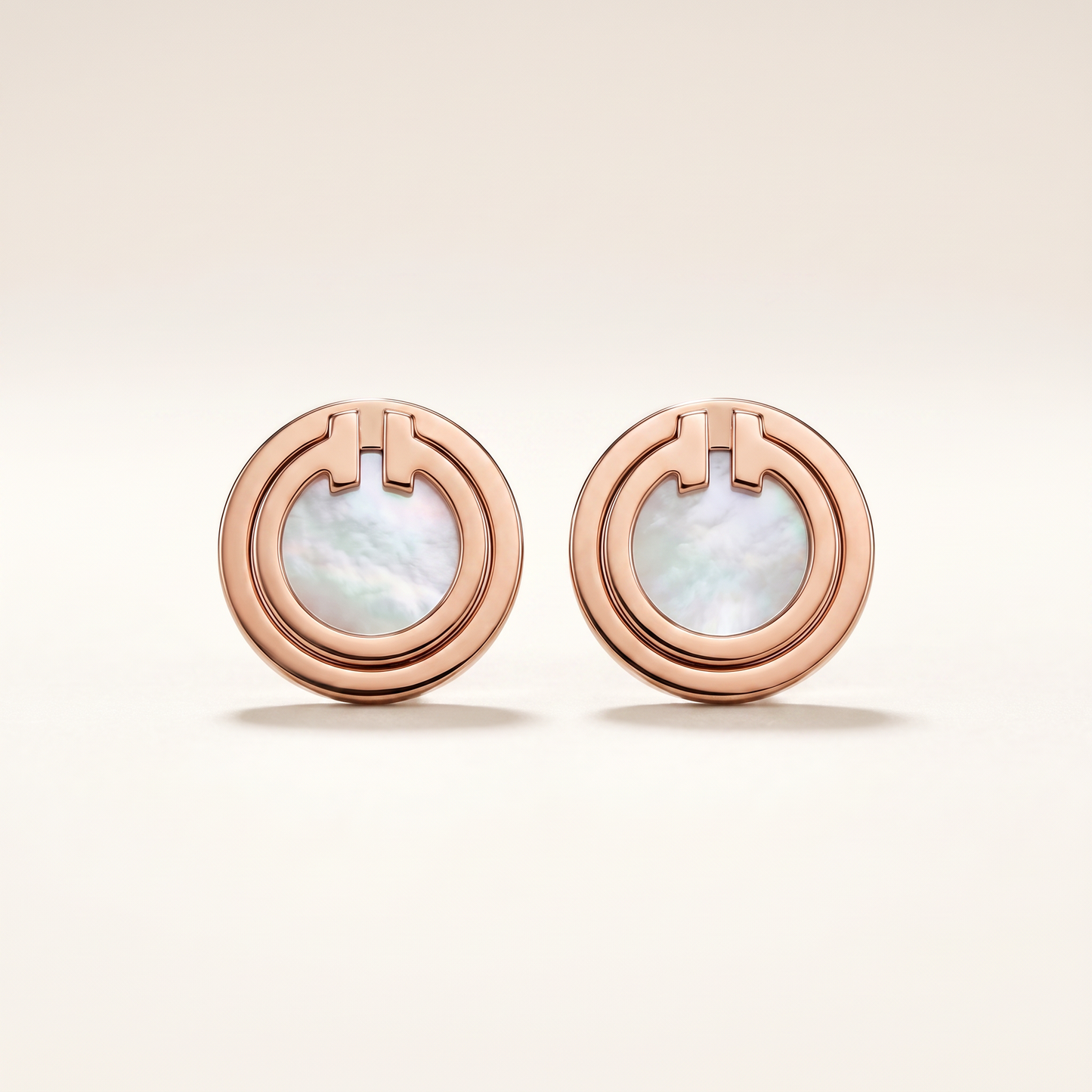 Mother-of-pearl Circle Earrings