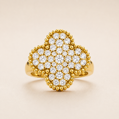 Magic Alhambra Pavé Diamonds Clover Ring