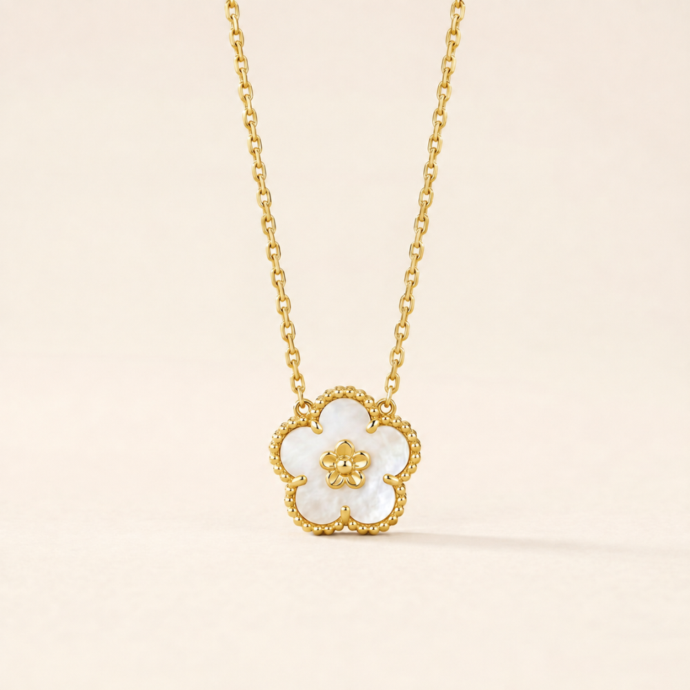 Lucky Flower Motif Necklace