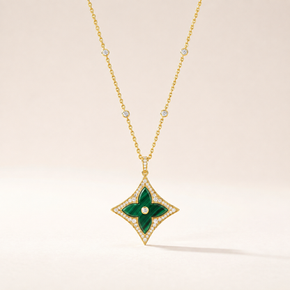 Color Blossom Green Inlay Star Necklace