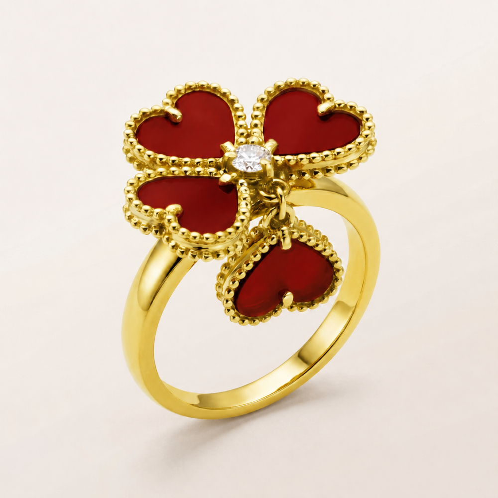 Sweet Alhambra Effeuillage Clover Ring