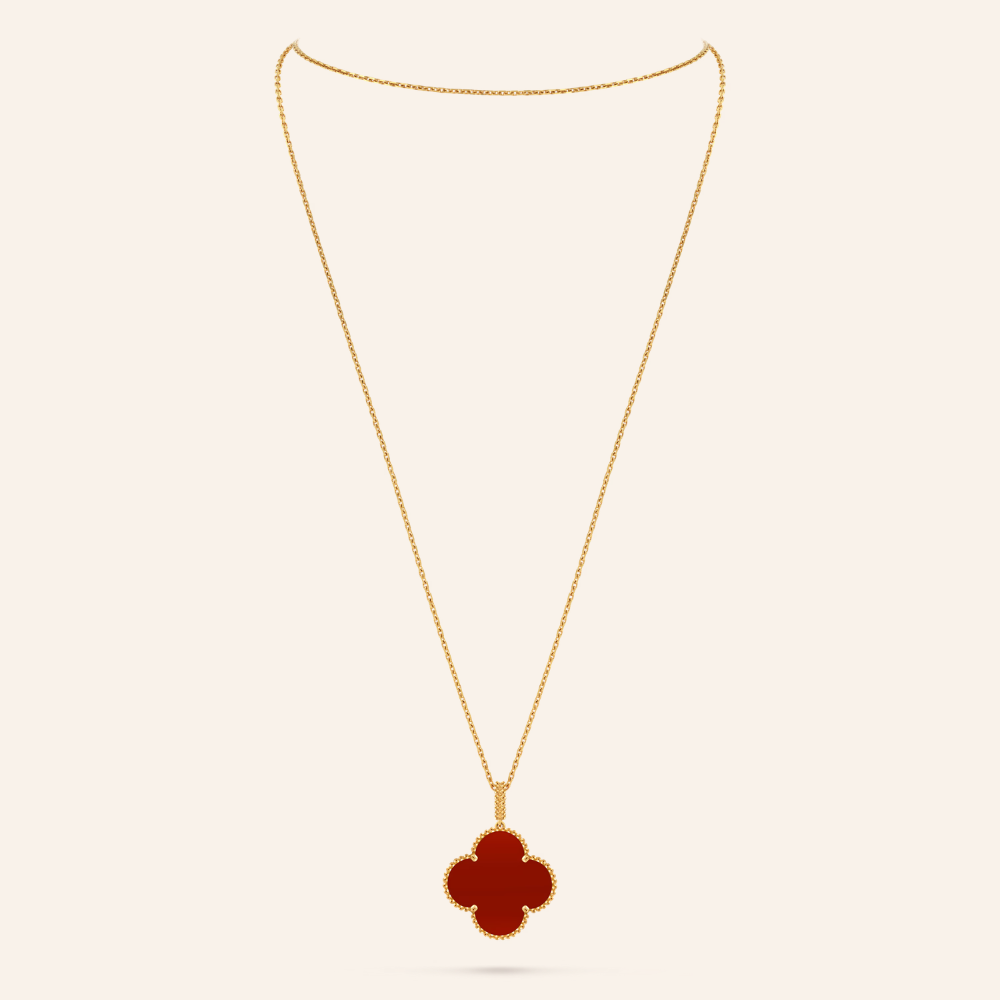 Magic Carnelian Clover Pendant Necklace