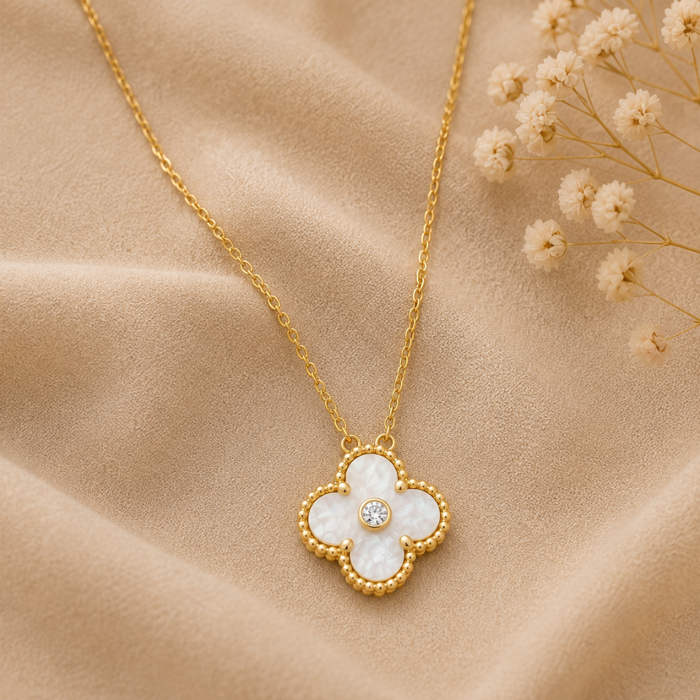 Vintage Alhambra Mother-of-Pearl Clover Pendant Necklace