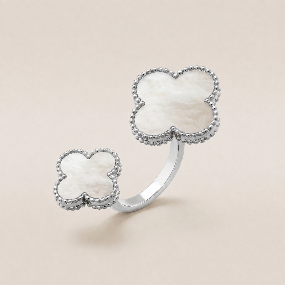 Magic Alhambra Mother Of Pearl Clover Ring