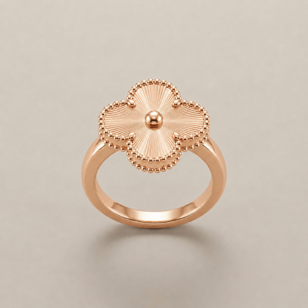 Vintage White Gold Alhambra Ring