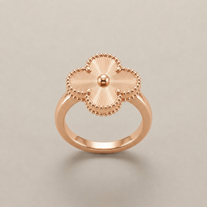 Vintage White Gold Alhambra Ring