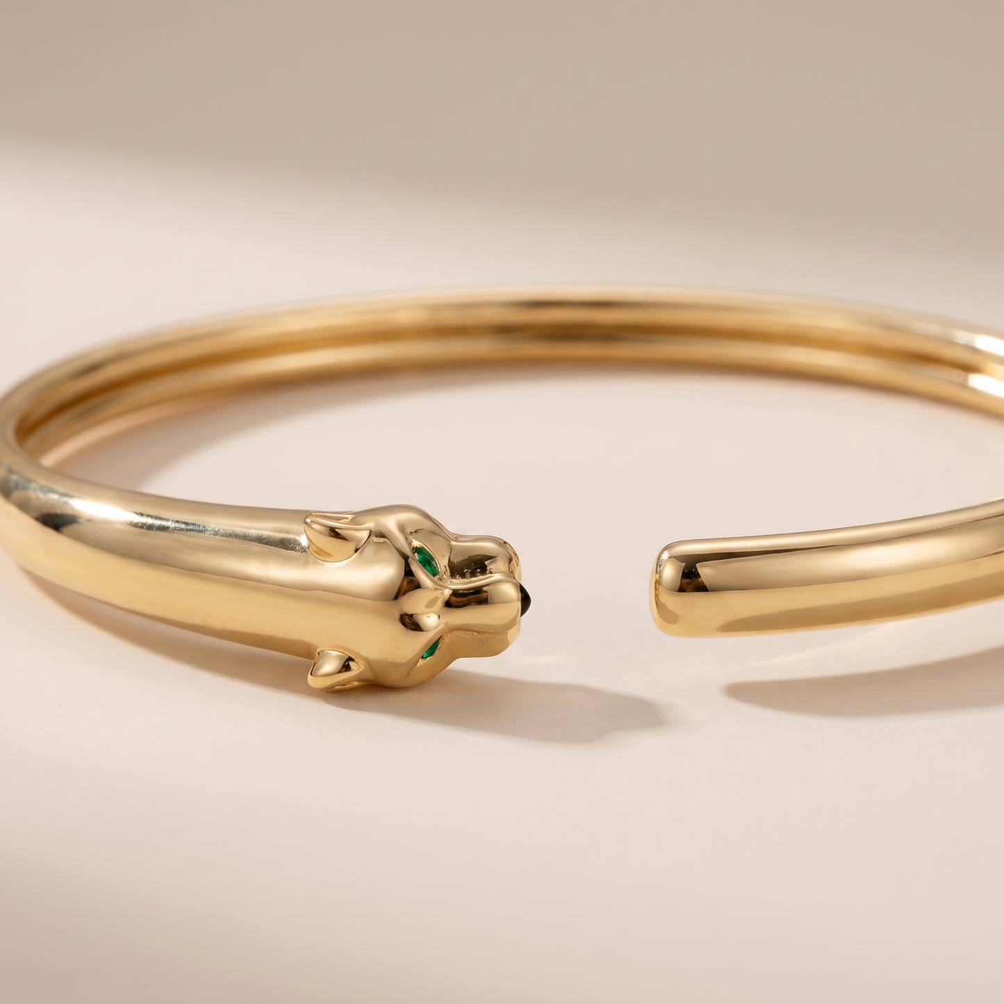 Panthère De Bracelet Graceful Strength