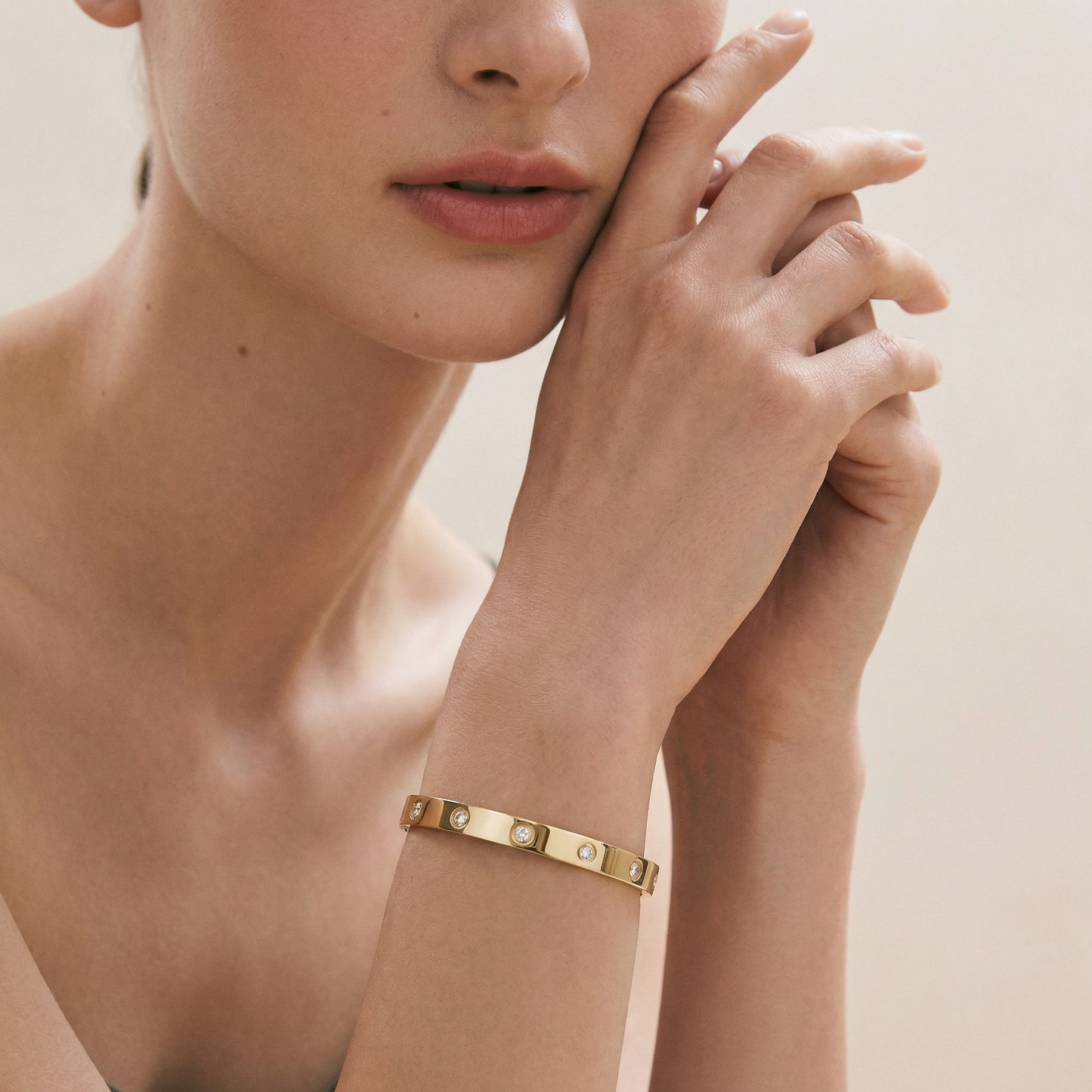 Radiant Love 10 Diamonds Bracelet
