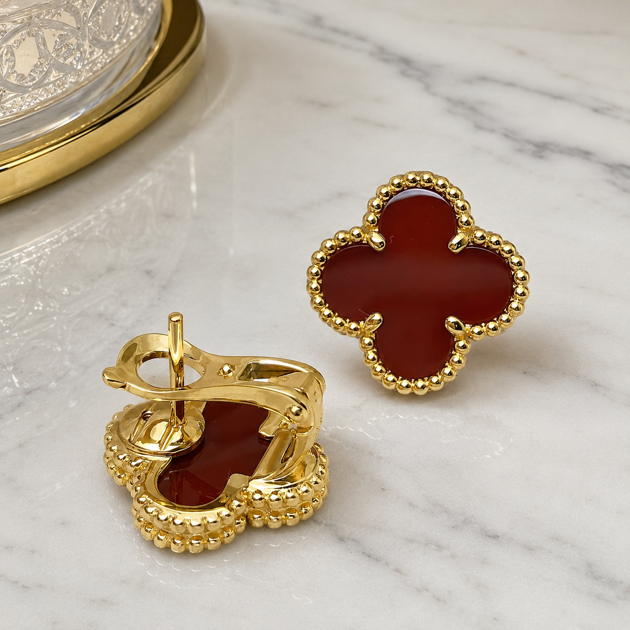 Vintage 1 Motif Red Stone Earrings