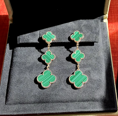 Magic Malachite 3 Motifs Clover Earrings