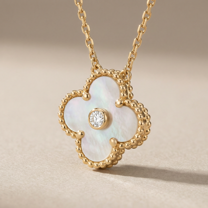 Sweet Alhambra Clover Necklace