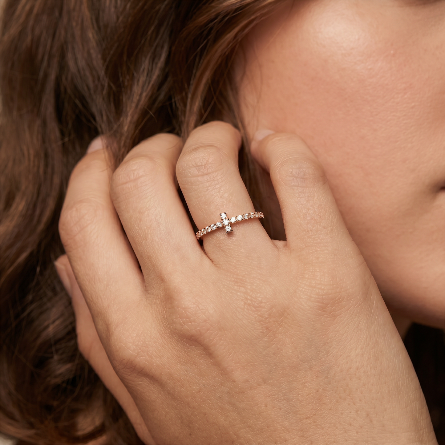 T Wire Pavé Diamonds Band Ring