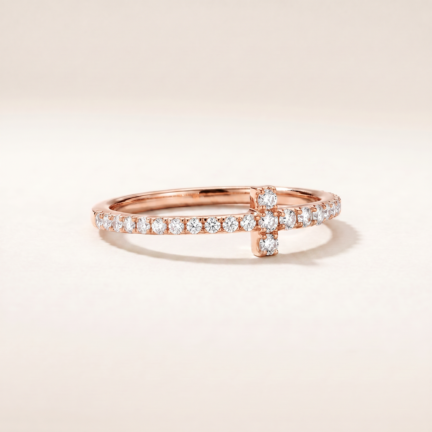 T Wire Pavé Diamonds Band Ring
