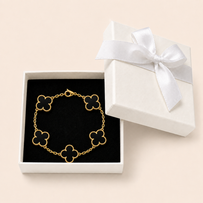 Vintage Five-Motif Black Stone Clover Bracelet