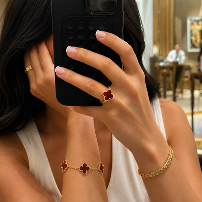 Vintage Five-Motif Red Stone Clover Bracelet