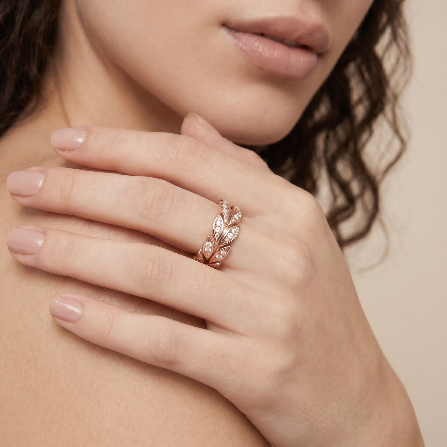 Victoria Vine Pavé Diamonds Ring